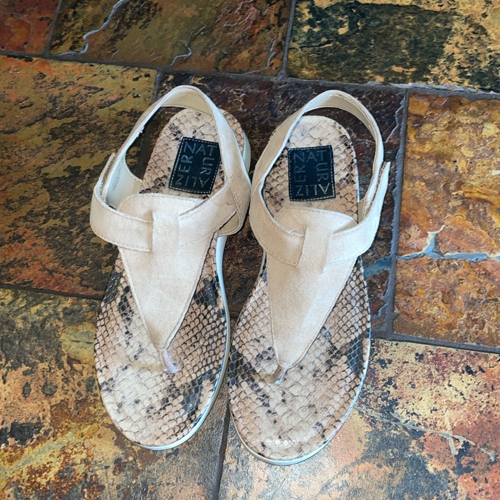 Naturalizer sandals